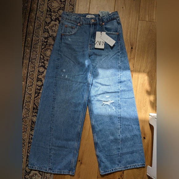 Zara jeans Twisted Wide Leg Barrel fit - Picture 3 of 4